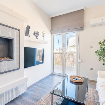 City Oasis: Newly Renovated 2Br Apt In City Center Athén Kültér fotó