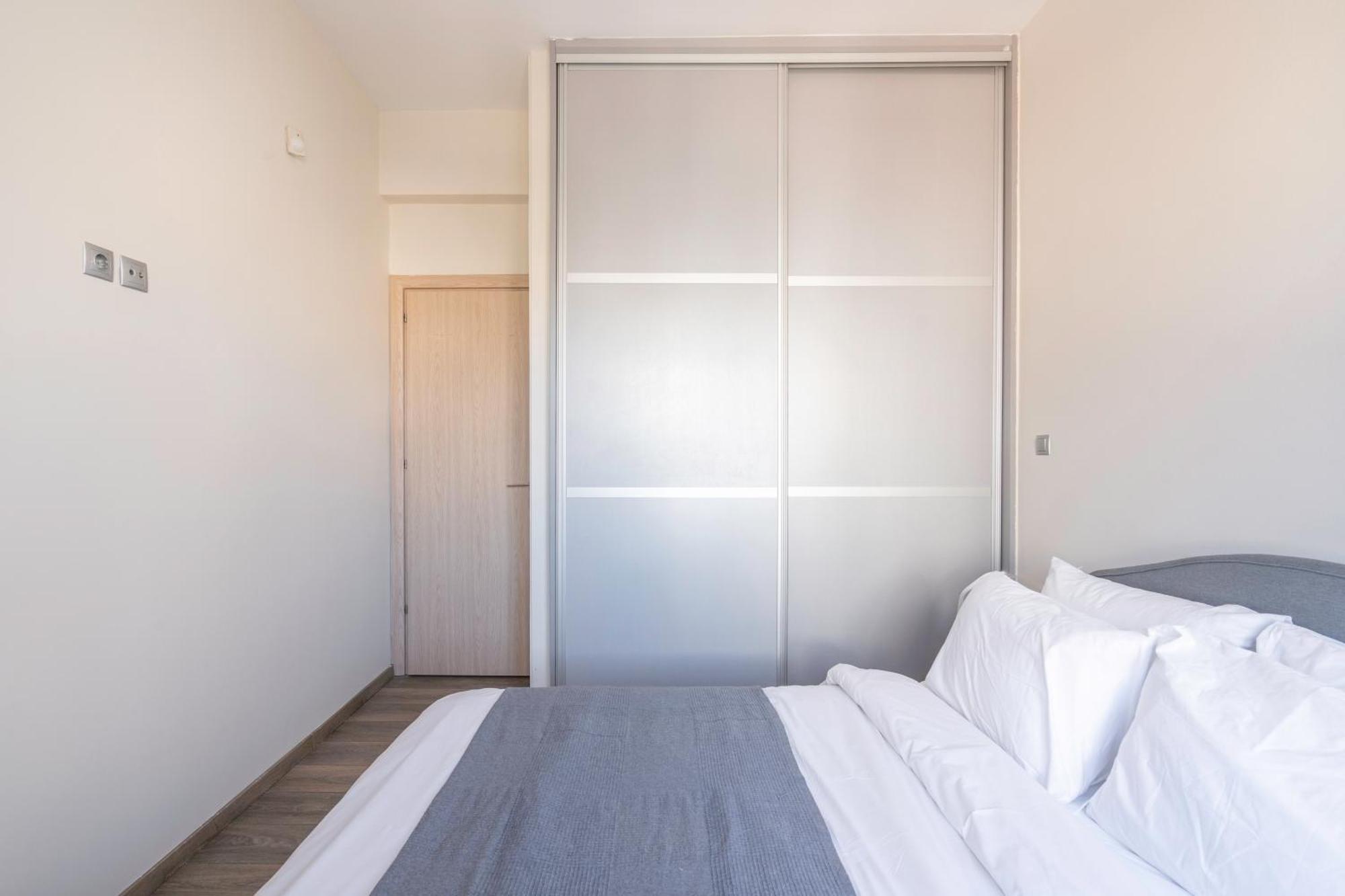 City Oasis: Newly Renovated 2Br Apt In City Center Athén Kültér fotó