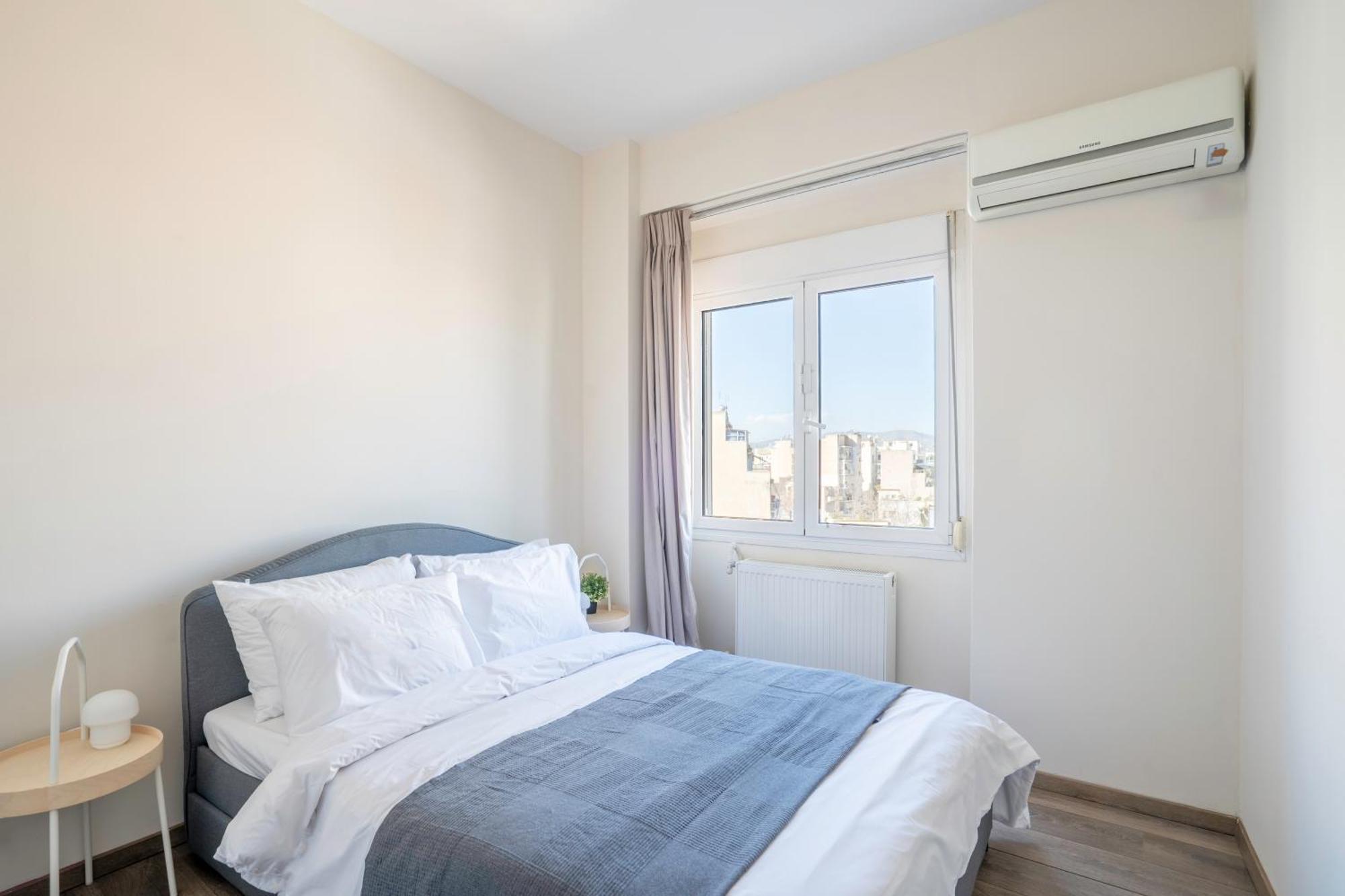 City Oasis: Newly Renovated 2Br Apt In City Center Athén Kültér fotó
